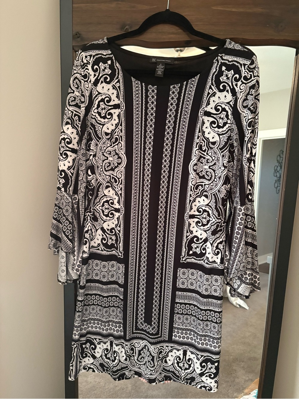 INC International Concepts Black and White Paisley Print Shift Dress